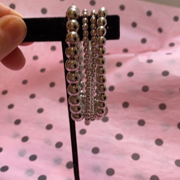 4 Strand Silver Beaded Stretch Bracelet Boutique - Picture 3 of 4